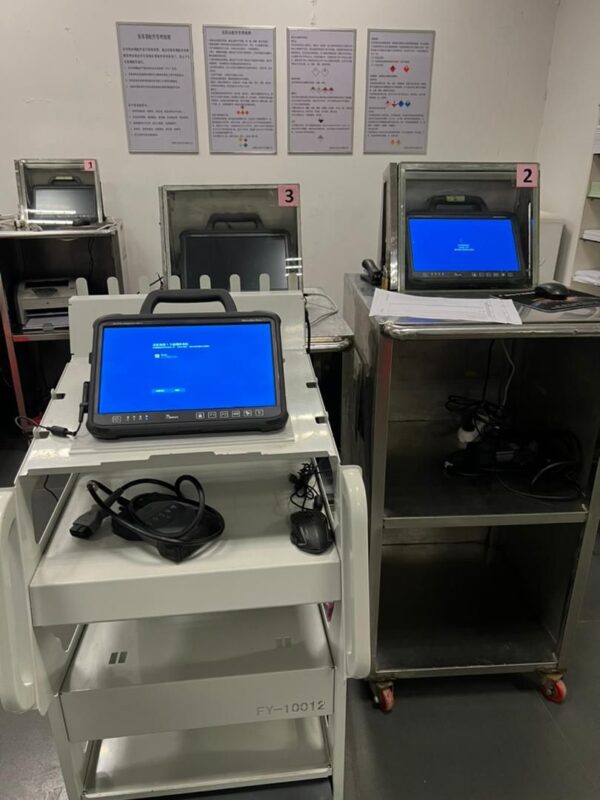 Mercedes Benz Xentry Kit 4 VCI C7 + Pad2 Tablet Diagnostic System with 1 Year Online SCN Programming & Coding for VeDoc and all lost Key fbs4
