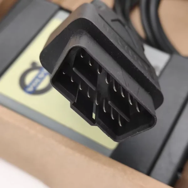 Volvo VIDA DICE V2014D Diagnostic instrument and car detector - Image 4
