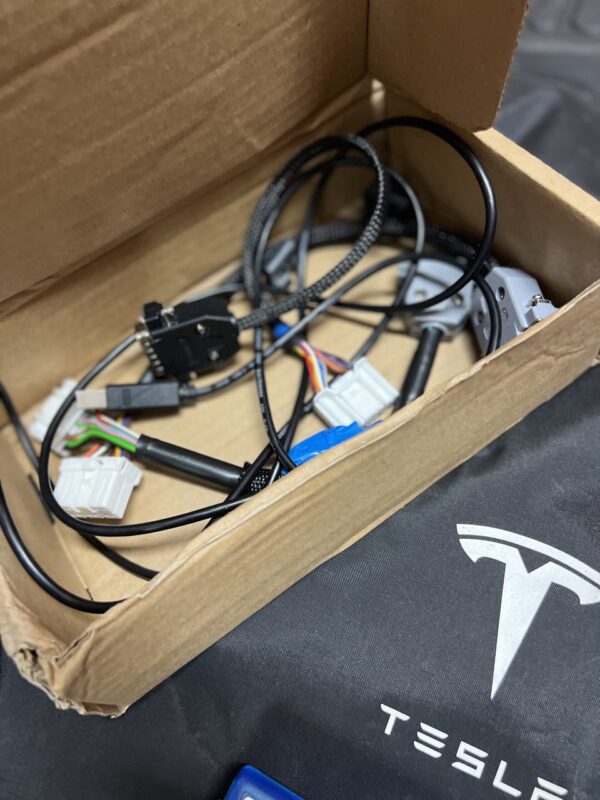 TESLA T-CAN PRO (S, X, 3) Diagnostic Programming Equipment - Image 4
